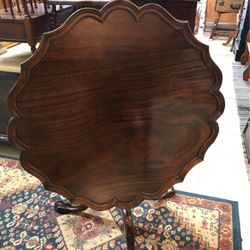 Mahogany Pie Crust Tilt Top Table 