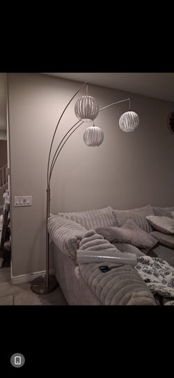 Deion White 3 Shade Arc Floor Lamp