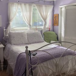 Vintage Full Size Rod Iron Bed Frame