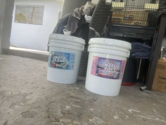 Detergent & Softener 