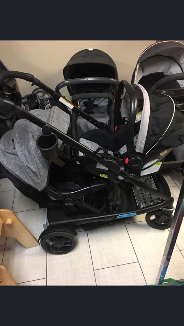 double stroller in excellent conditions