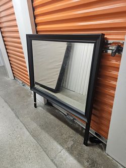 Beautiful Mirror Frame 