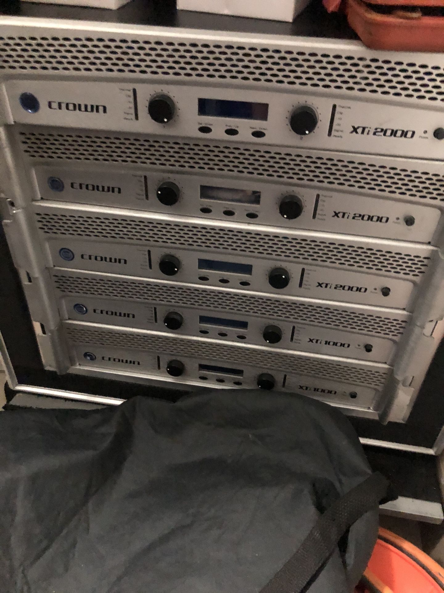 Crown xti2000&1000 power amp