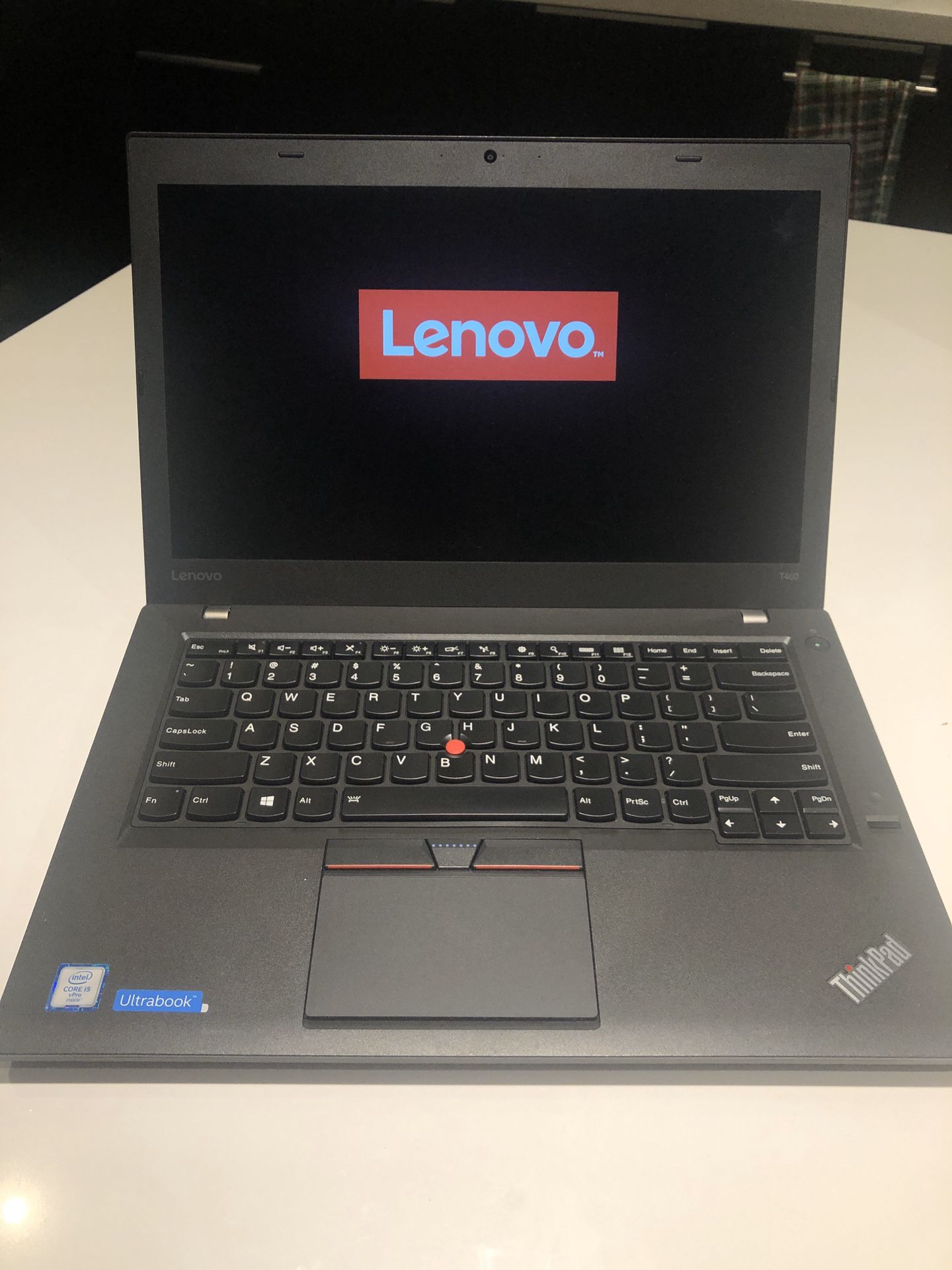 Lenovo thinkpad ultrabook laptop 14 inch / i5 6th Gen/ 256GB SSD + 16GB SSD / 8GB RAM - DUAL BATTERY 🔋