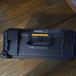 Pelican Vault 22 Inch Hard Case