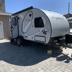 2019 R-POD Hood river edition