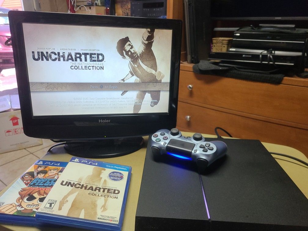 Ps4 With Controller And 2 Games 