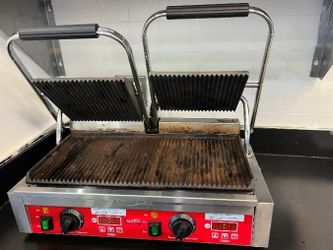 Avantco Double Panini Grill with Timers – Cast Iron (2026)