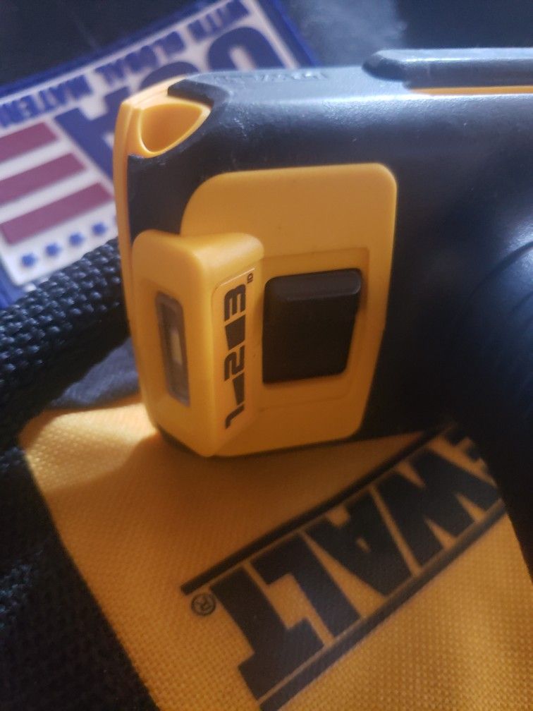 Dewalt XR 1/2 Brushless 3 Speed High Torque Impact Driver And Contractor Bag