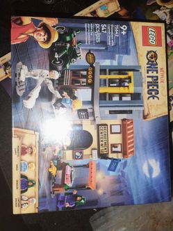 LEGO One Piece Showdown with Captain Smoker 75542