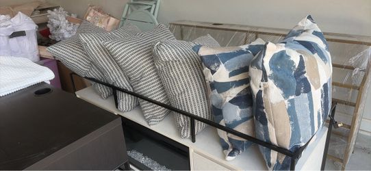 Decorative Throw Pillows Set