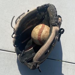 Regent Child’s Baseball Glove