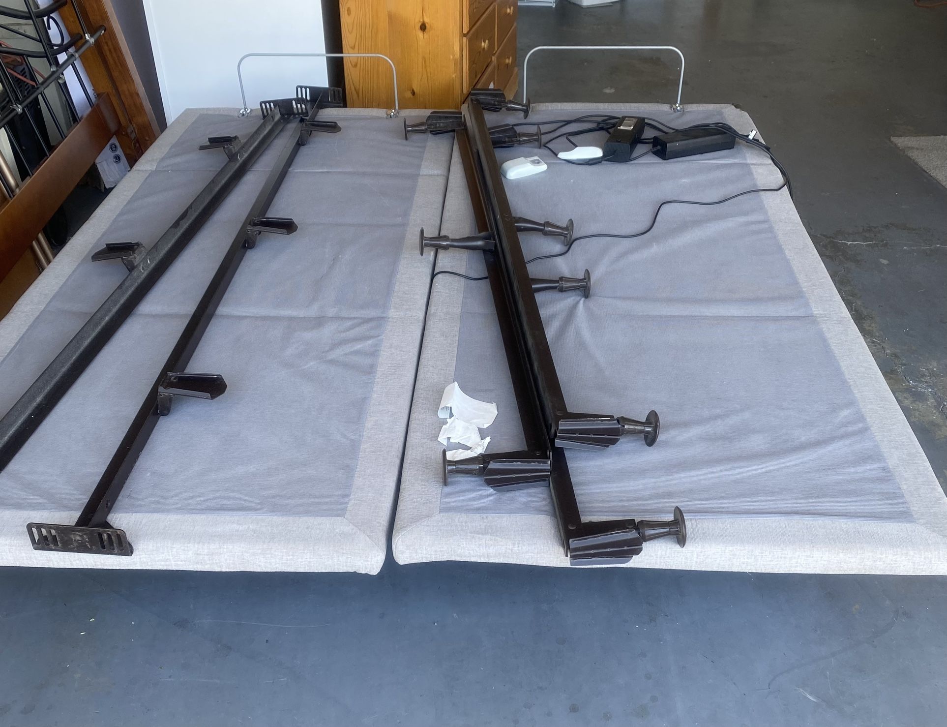 Electrical Adjustable Bed frame .. Free!  Works Perfect 