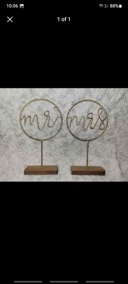 Mr & Mrs Standing Decor
