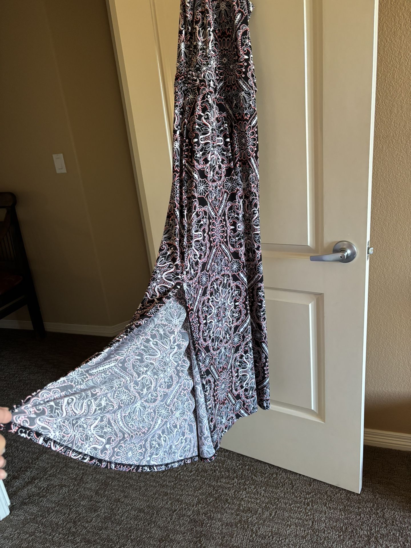 White House Black Market Maxi 