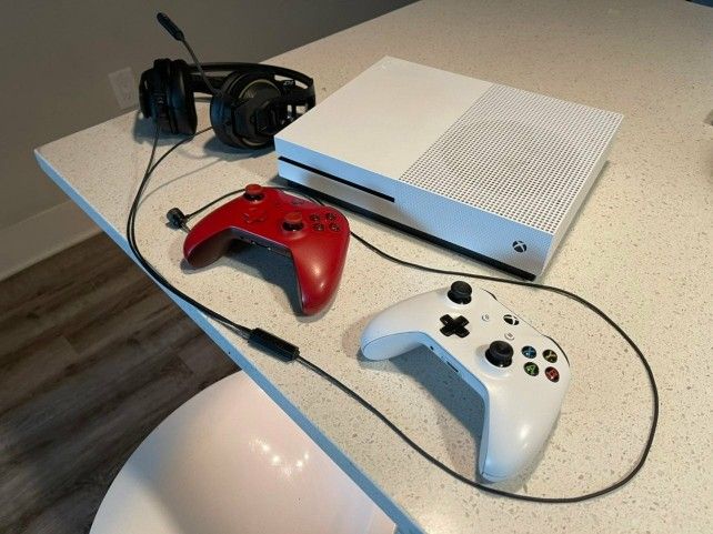 Xbox One S