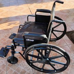 24" W... Wheelchair..,.. Good Condition 