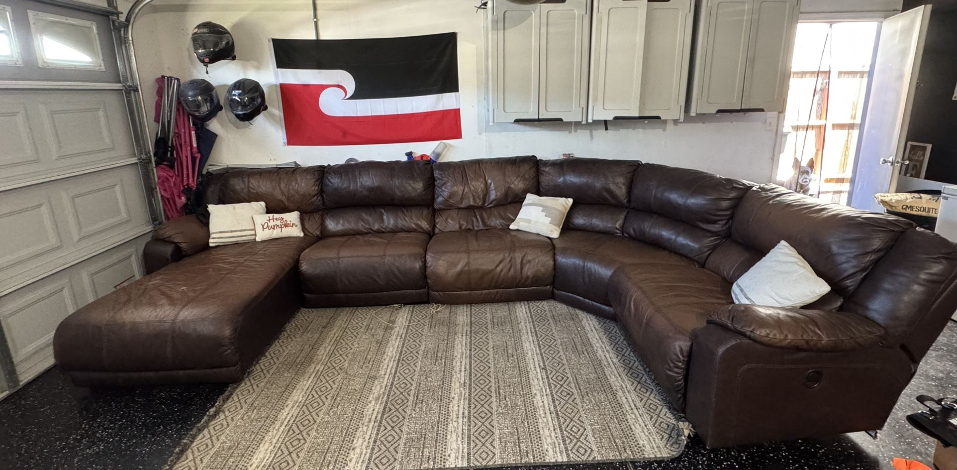 Couch With Reclining Seats