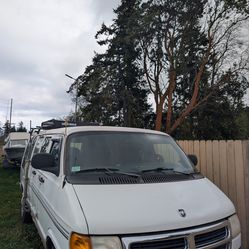 1998 Dodge B1500 Ram Van