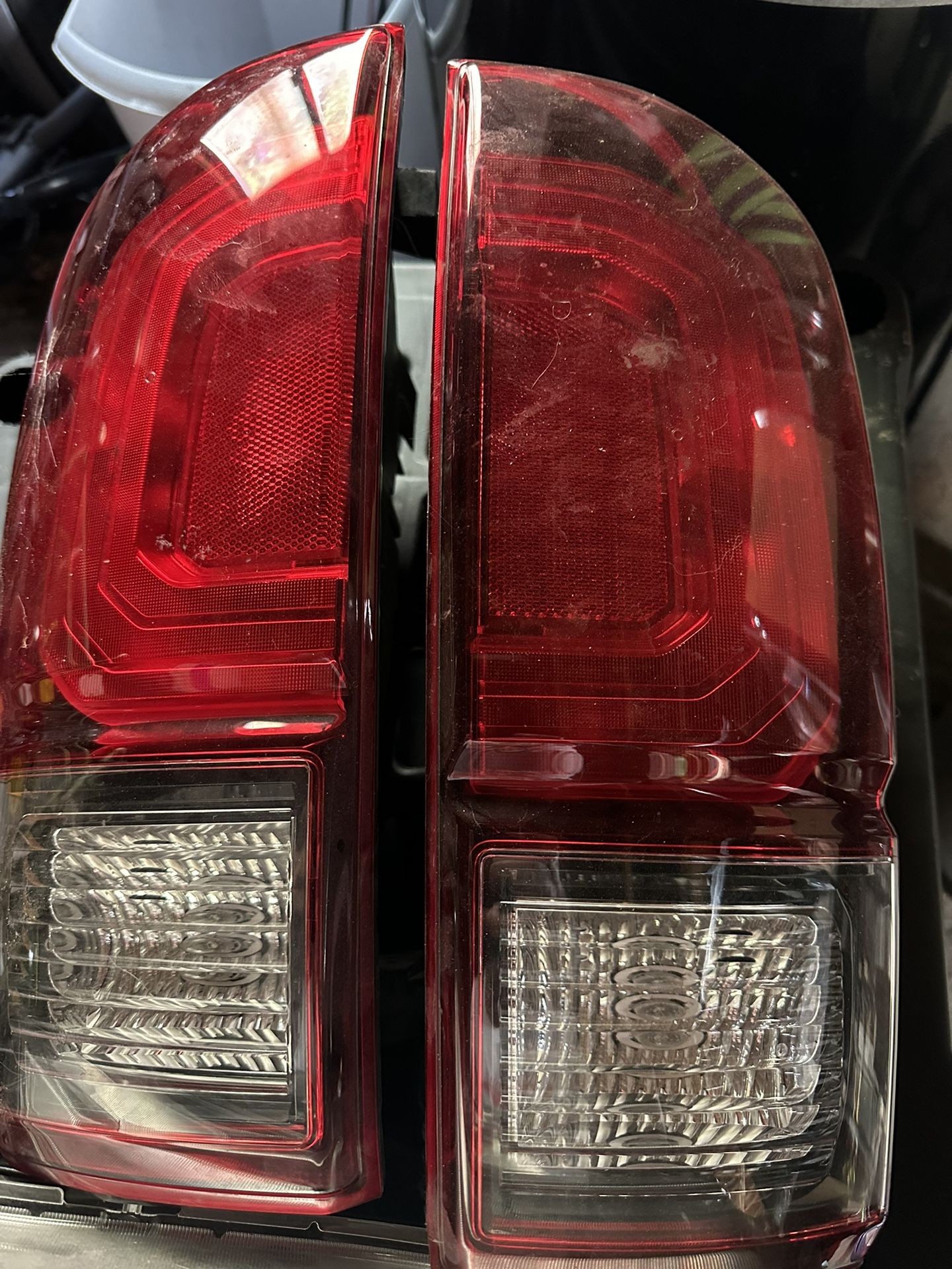 2018 Toyota Tacoma Tail Lights 