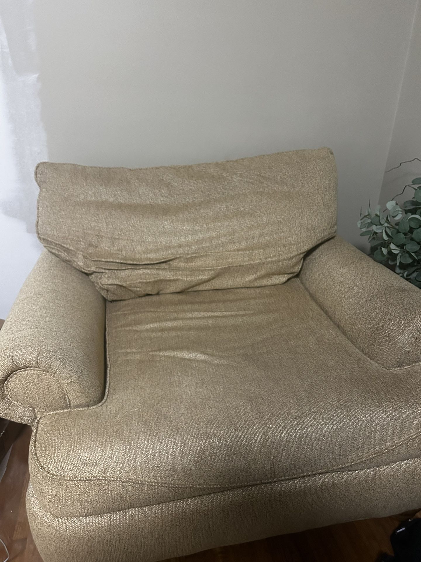 Lounge Chair With Ottoman