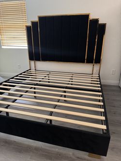 Kid bed frame