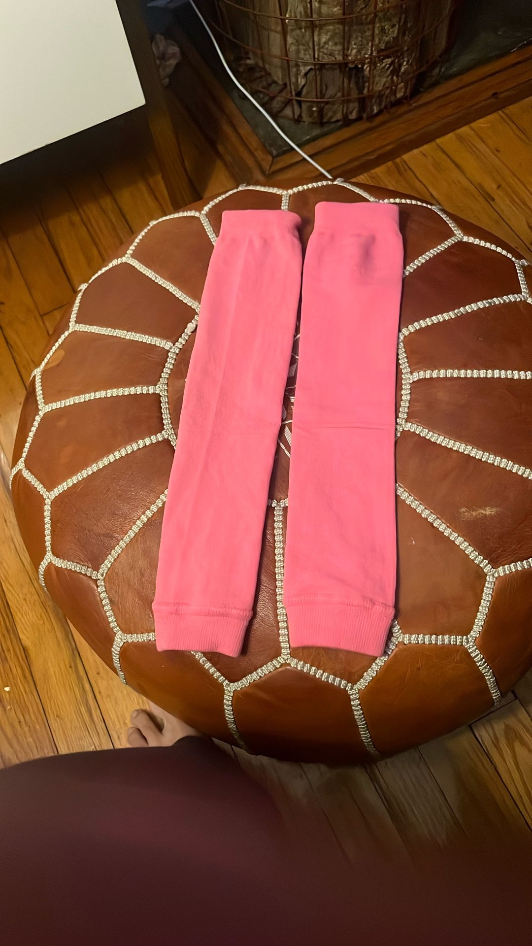pink leg sleeves
