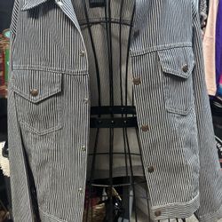 Vintage Women’s Denim Trucker Jacket 