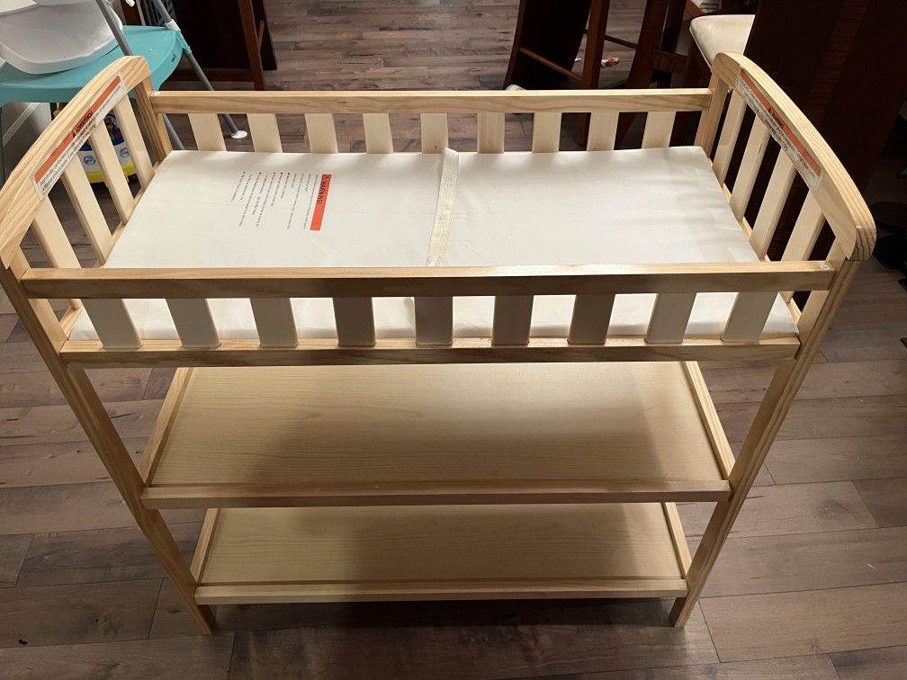 Baby Changing Table With Pad