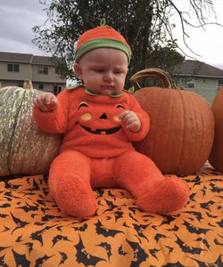 Pumpkin costume 6-9 months