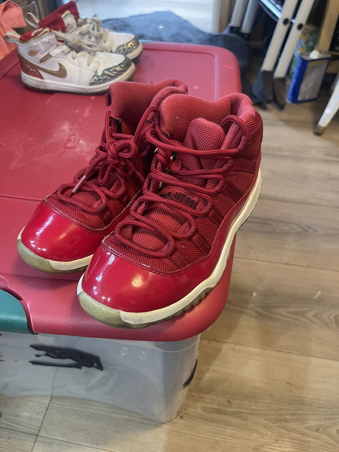 Kids Air Jordan Retro 11 Size 2 1/2 Red