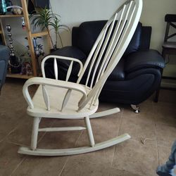 Large Standard Look Rocking Chair