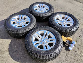 Chevy And GMC Wheels LT275/65/18" Goodyear 