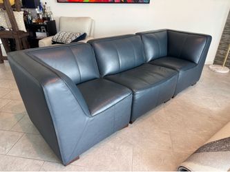 Italian leather Sofa. $600 OBO