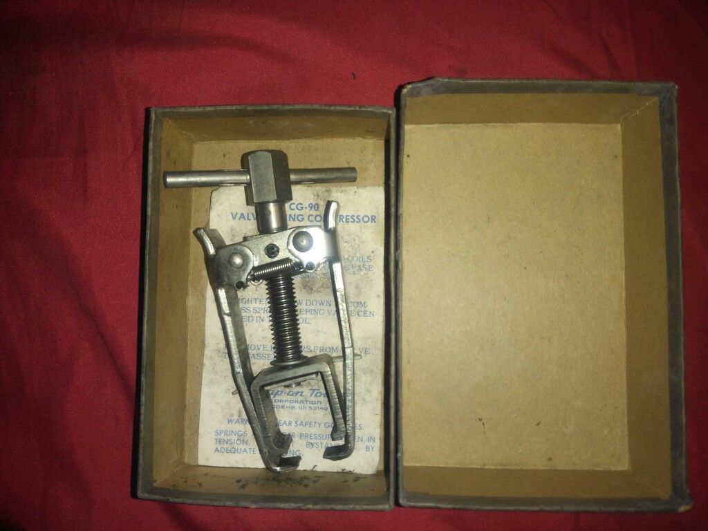 Snapon Tools CG90 Valve Spring Compressor for Sale in Fresno, CA