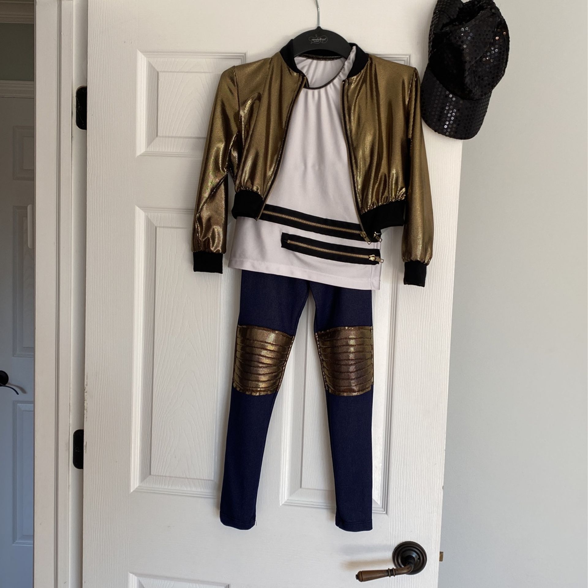 Girls Outfit 4 Pieces, Fits 8-10! Great Costume