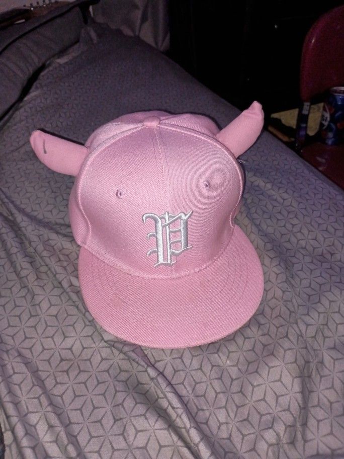 Lettervp With Horns Hat