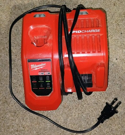 Milwaukee M18/M12 Rapid Charger(48-59-1808)(Used Excellent Condition)