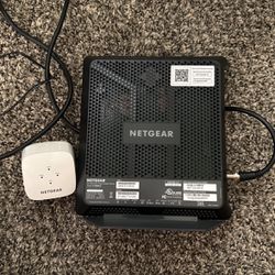 NetGear Nighthawk Router/Modem With Extender