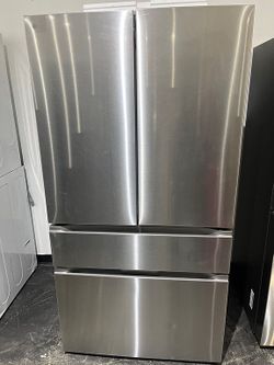 LG 30 Cu Ft Standard Depth MAX French Door Refrigerator