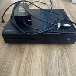 Xbox One With Wires