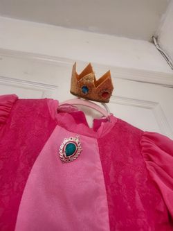 Princess Peach  Costume 8-10 years