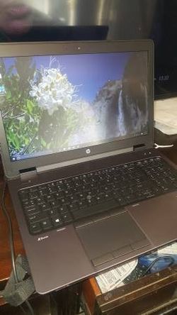 Hp Z-book 15-i7(4800Qm cpu)2.7ghz,3.4ghz,8gigs,500hd,webcam, bluetooth - (Backlit keyboard, win 10,office inc.)