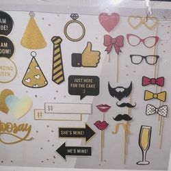 David Tutera Photo Props