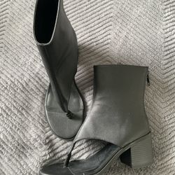 Women’s Shoes