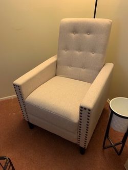BRAND NEW - SMALLER RECLINER