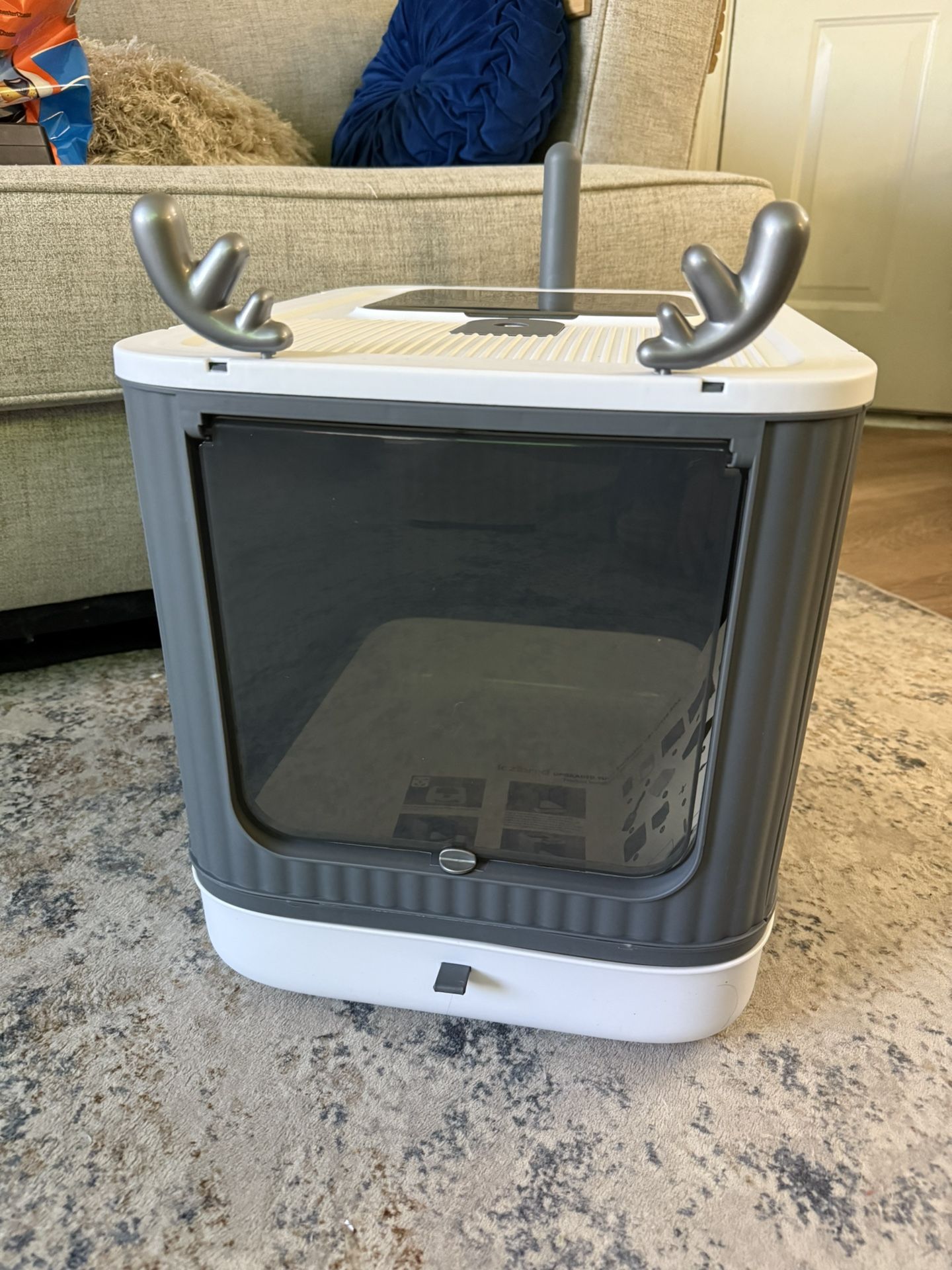 Brand New Lczlbrrd Folding litter box for cats