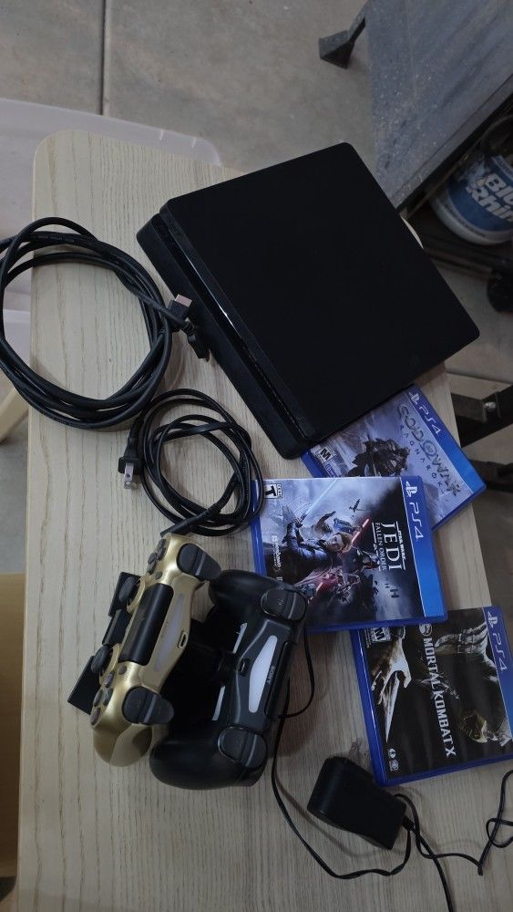 PS4