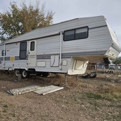 5th Wheel Rv Trailer