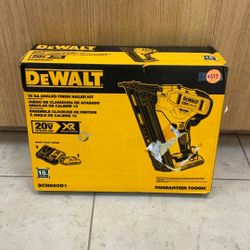 DEWALT DCN650D1  15 GA ANGLED FINISH NAILER KIT.
